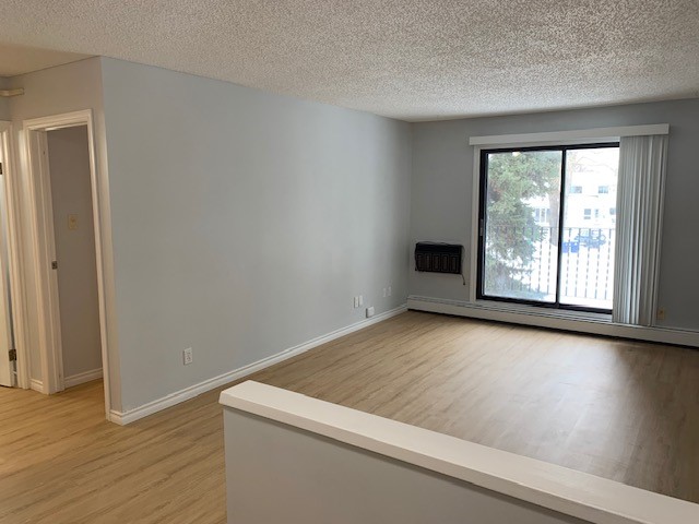 1 Bedroom Rental with Balcony 