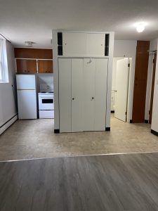 Bachelor Suite with Free Laundry in the Perfect Location