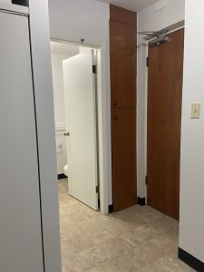 Bachelor Suite with Free Laundry in the Perfect Location