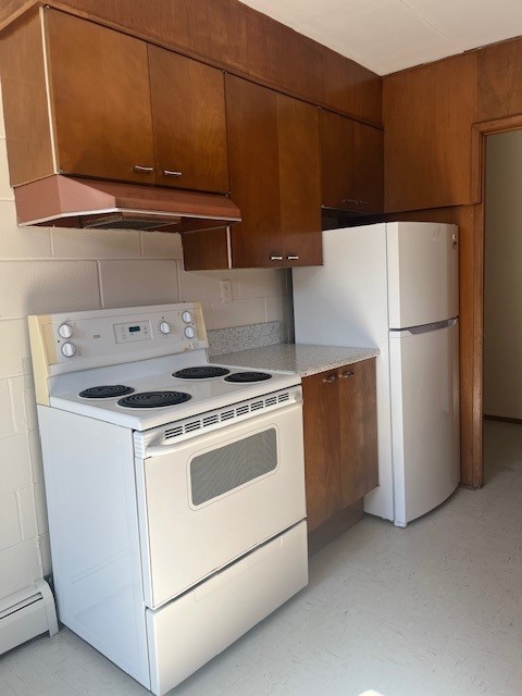2315 7th st E Bright and Spacious 1 Bedroom
