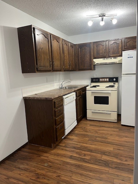 Affordable 1 Bedroom in a Quiet Building