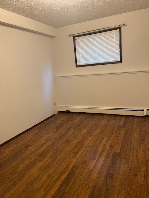 Affordable 1 Bedroom Lower Suite – Great Location!