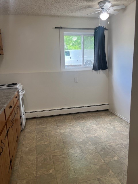 1 Bedroom Lower Suite in a Great East-Side Location! Close to Broadway
