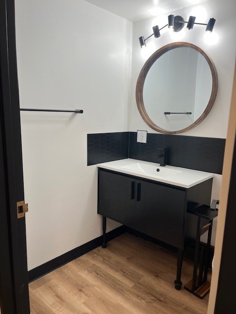 Newly Renovated 2-Bedroom Suite