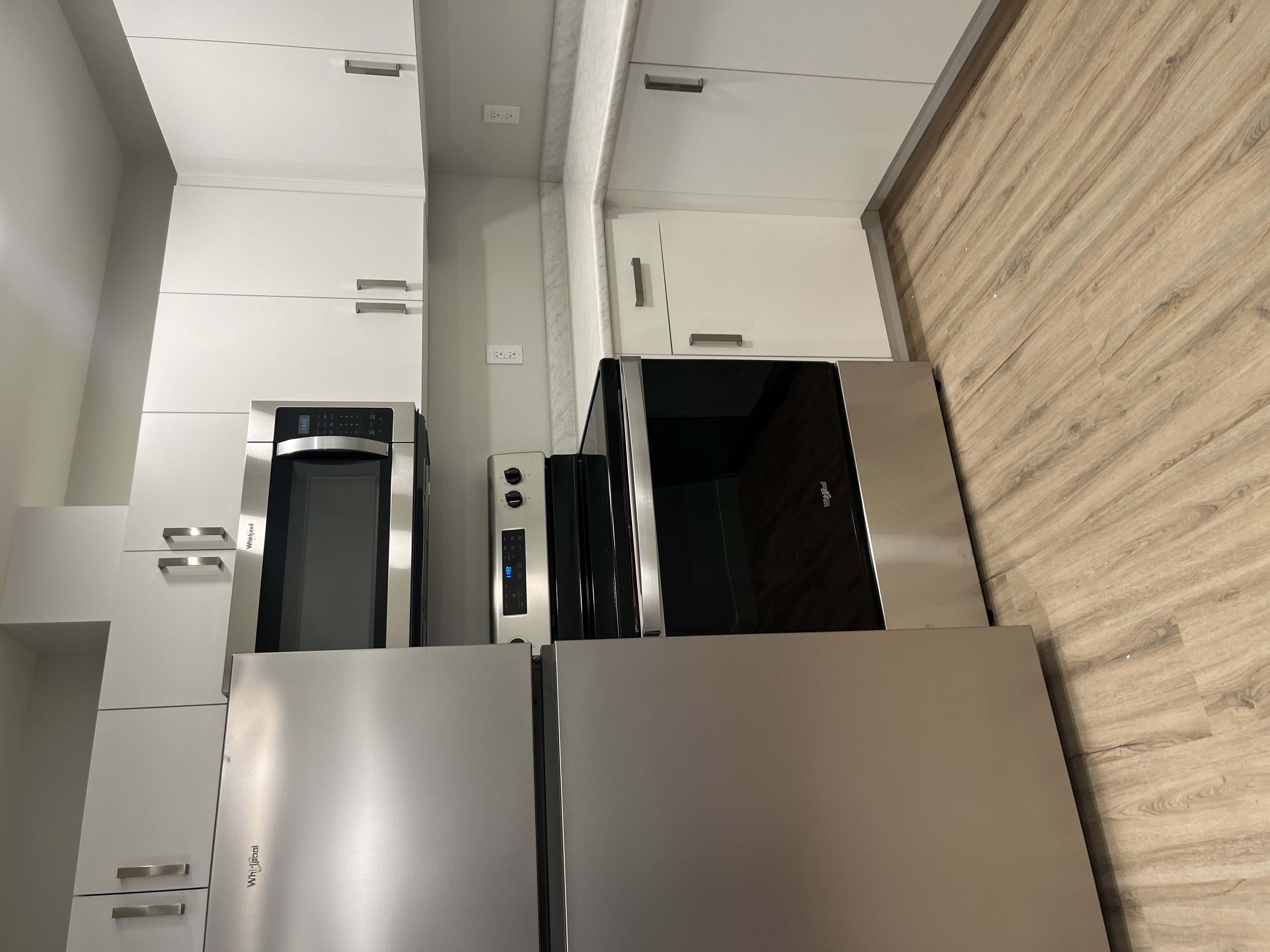 2 Bedroom Rental With Super Move in Specials